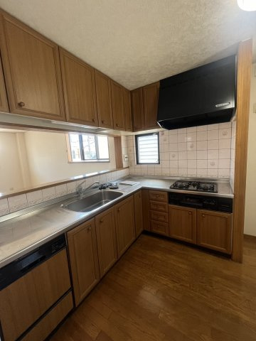 和歌山市湊北町２丁目・中古戸建・54596のキッチン