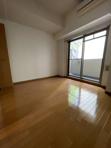 アジリア天満橋の居間・リビング|使いやすい居間です