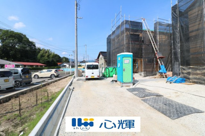 【前面道路含む現地写真】 | クレイドルガーデン山口市宮野下第８（１号棟） | 現地（2024年7月23日撮影）