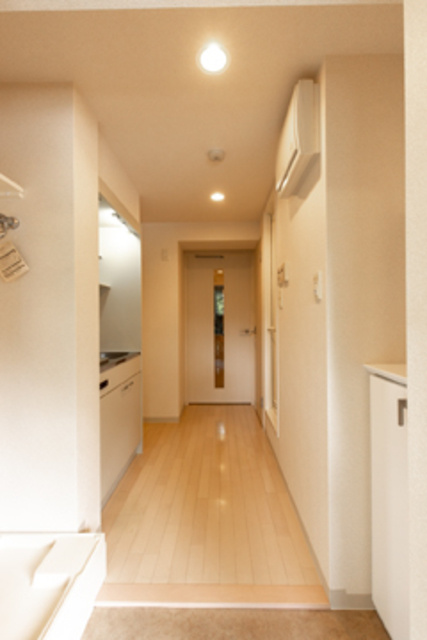 コートブリーズ根津の玄関|※写真は同タイプの別室になります