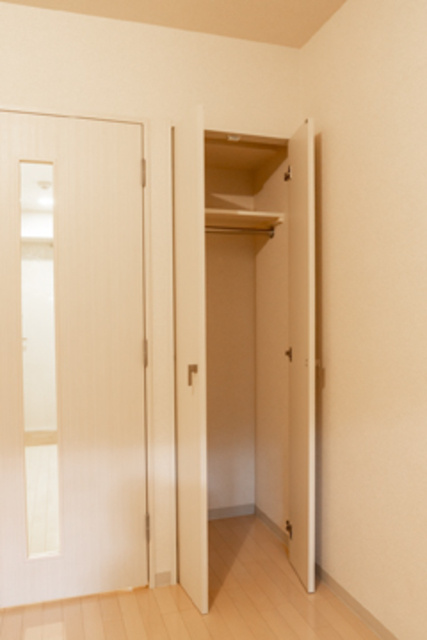 コートブリーズ根津の収納|※写真は同タイプの別室になります