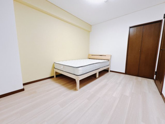 【寝室】 | ロイヤルプレステージ新町