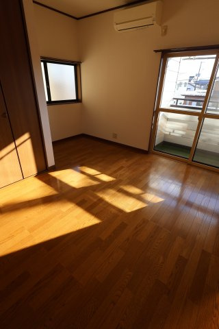 コーポぱーぷるの居間・リビング