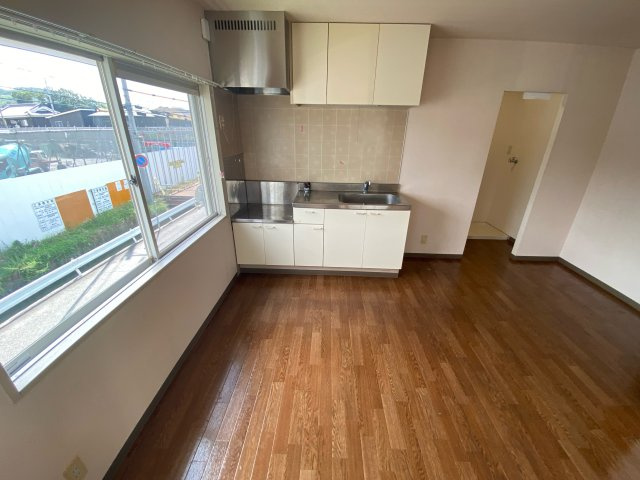 ＪＡハイツ白浜Ｂ棟の居間・リビング