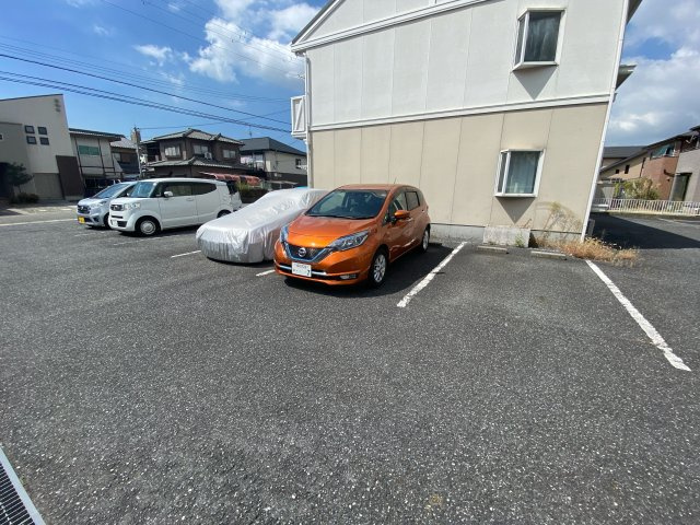 ＪＡハイツ白浜Ｂ棟の駐車場