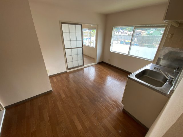 ＪＡハイツ白浜Ｂ棟の居間・リビング