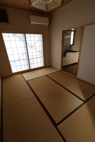 第二コーポ今庄の和室