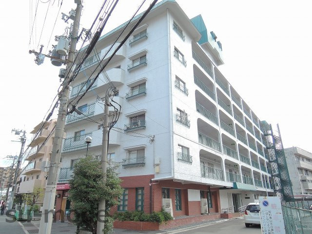 シャインハイツ茨木の外観