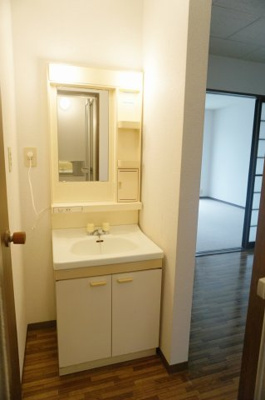 【洗面所】 | ビバリーヒルズＣ