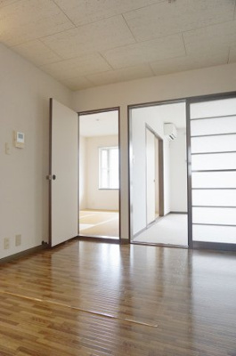 【居間・リビング】 | ビバリーヒルズＣ