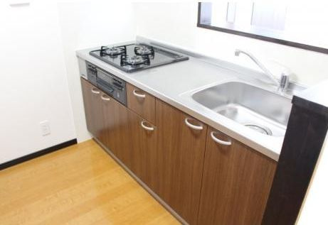 都城市下川東１丁目のビルのキッチン