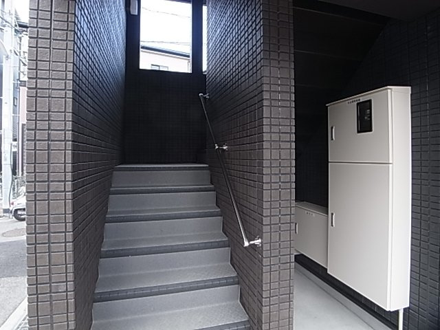 神戸市兵庫区会下山町２丁目のアパート