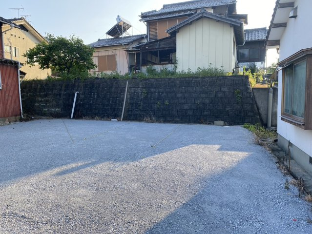 岩崎駐車場の外観