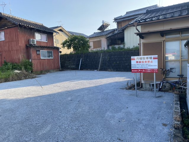 岩崎駐車場の外観