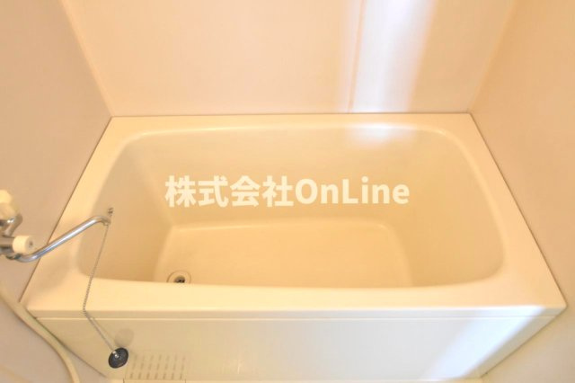 ツイン77の浴室