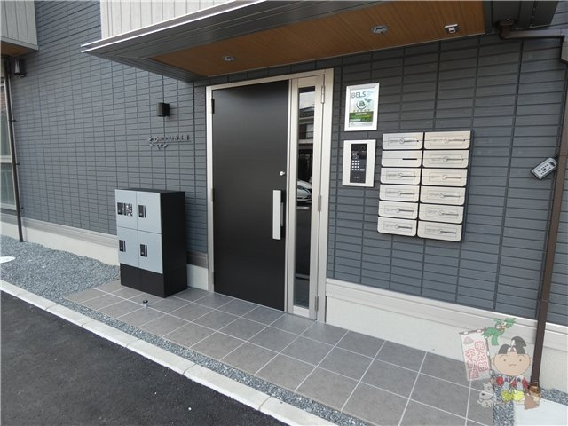 Ｄ－ＲＯＯＭ西長瀬のエントランス