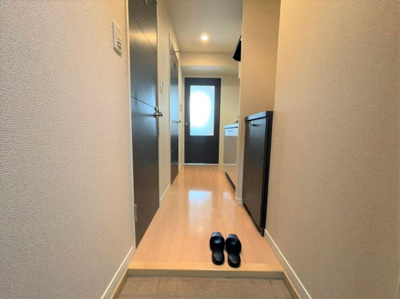 【玄関】 | クレスティアステージア天神 | 別号室の写真になります。現況優先。