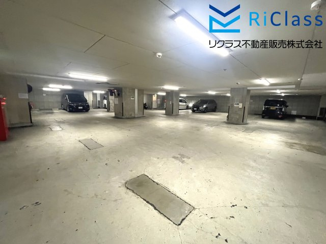 グランドプラザ菊水の駐車場