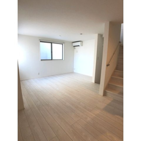 Kolet要町の居間・リビング