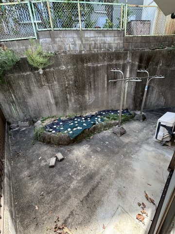 ドミシル並川の庭