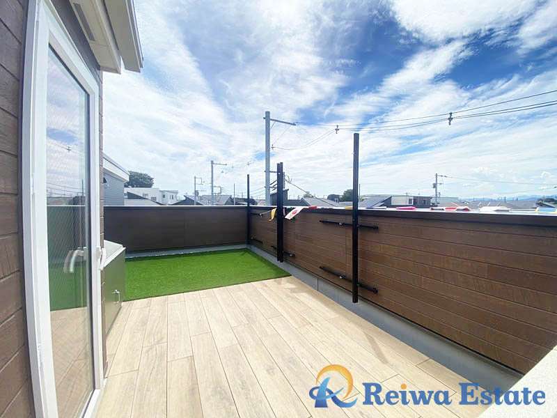 未入居戸建　高座郡寒川町小谷1丁目のバルコニー