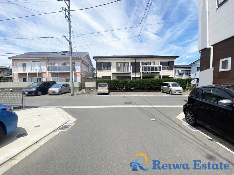 未入居戸建　高座郡寒川町小谷1丁目の前面道路含む現地写真