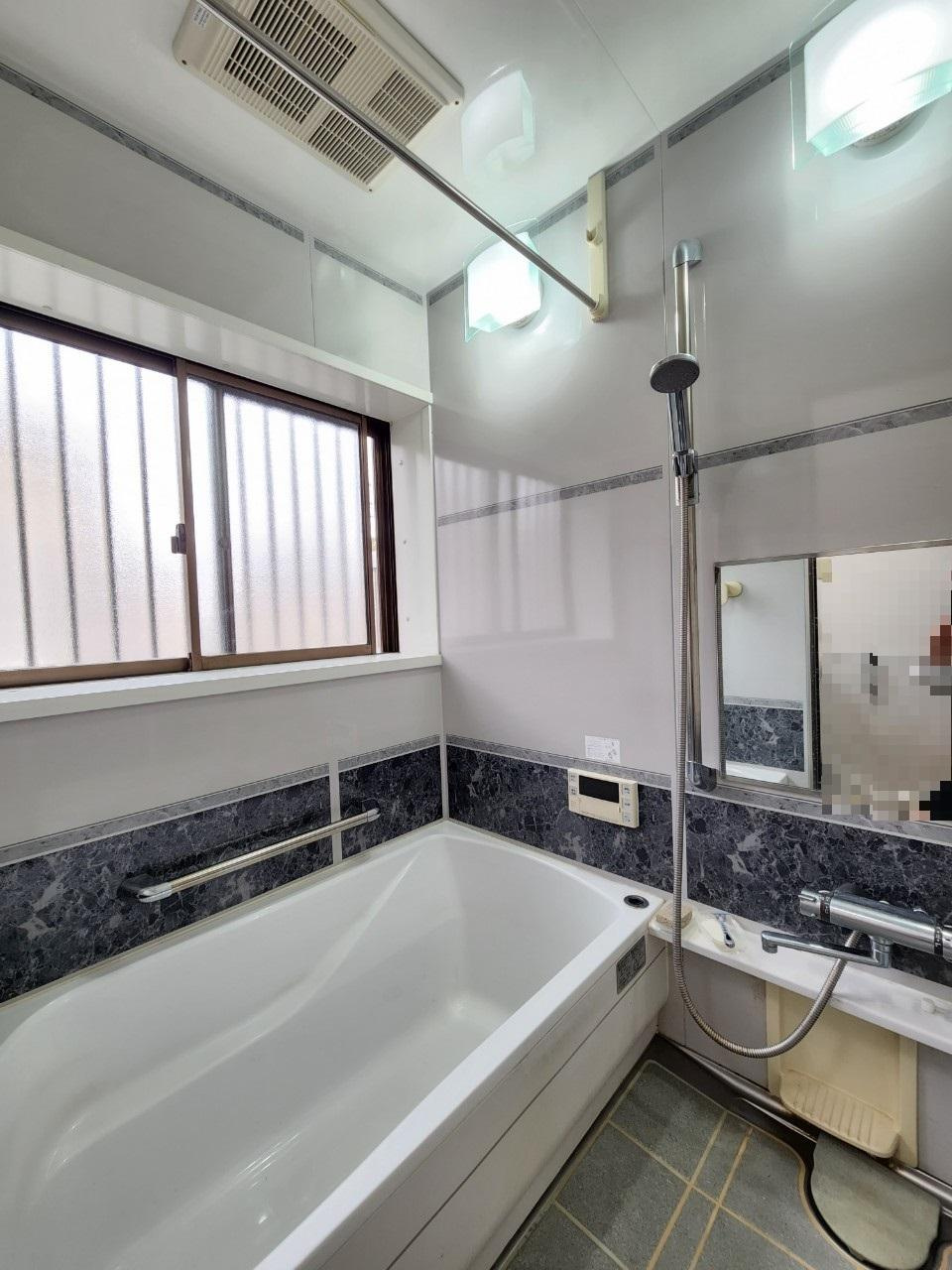 村野東町　中古一戸建ての浴室|浴室　浴室換気乾燥暖房機■物件内覧・資金計画相談・住宅ローン相談、リフォーム相談、お問合せ受付中■
※当日・翌日のご内覧、ご相談はお電話でのお問合せがスムーズです！