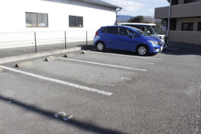 【駐車場】 | アルストロメリア