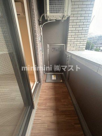 パークフラッツ弁天町駅前のバルコニー