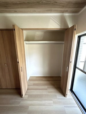 【収納】 | ガーデン平尾PAT1 | 洋室6帖のお部屋にあるクローゼットです♪大切なお洋服もしわにならないようにハンガーがけができます☆