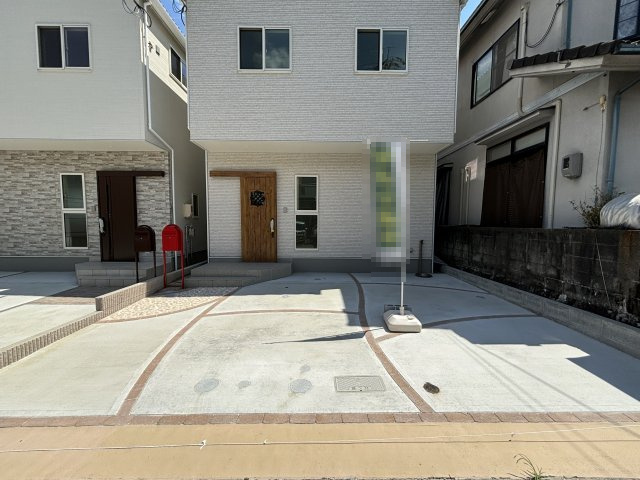 新築戸建　安東5丁目(1/2)の駐車場