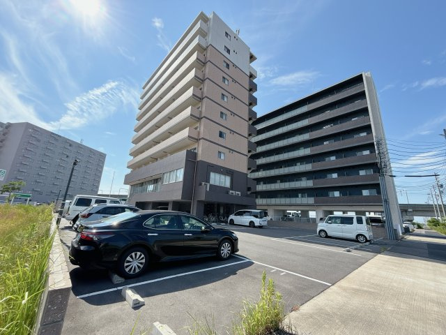 プレミアムコートりんくうの駐車場