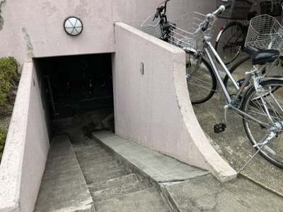 【駐車場】 | メゾン・ド・サクレ | 駐輪場