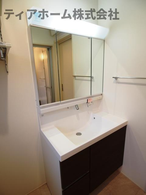 すみれ野１丁目戸建の洗面所