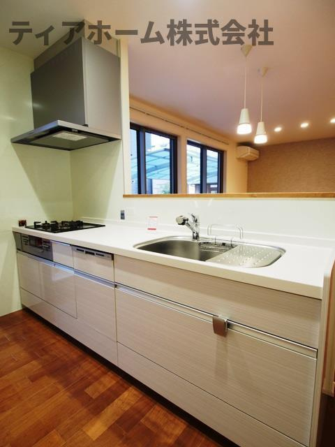 すみれ野１丁目戸建のキッチン