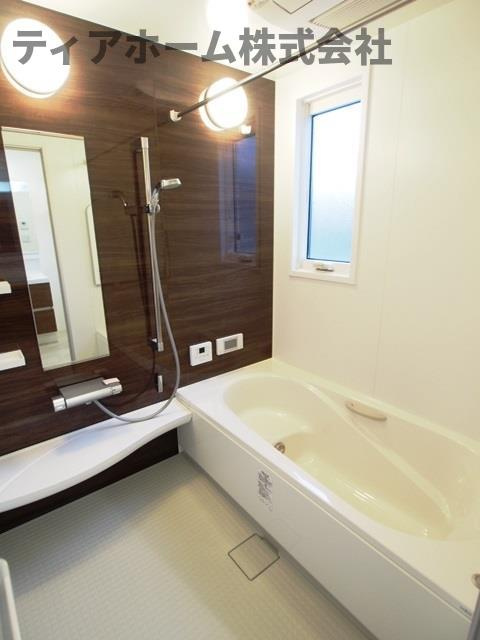 すみれ野１丁目戸建の浴室