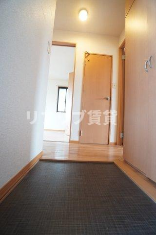 ＩＳ・若葉　Ｂの玄関