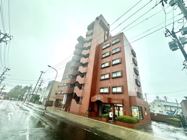 ライオンズマンション榴ケ岡第三の外観