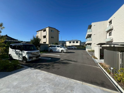【駐車場】 | グランファミール箕面小野原