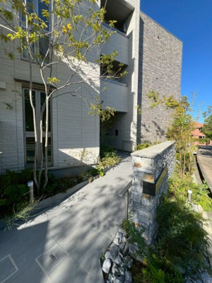 【エントランス】 | グランファミール箕面小野原