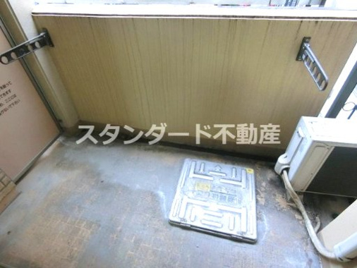 【バルコニー】