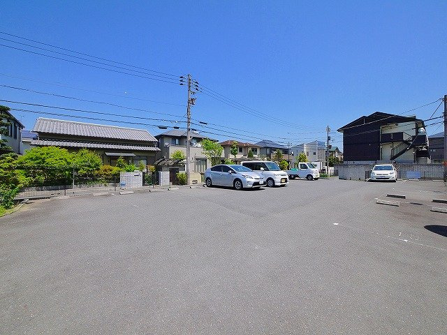 フォーレス木津南Aの駐車場