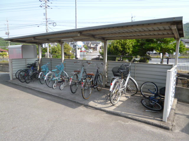 倉敷市広江６丁目のアパートのその他共用部分|駐輪場