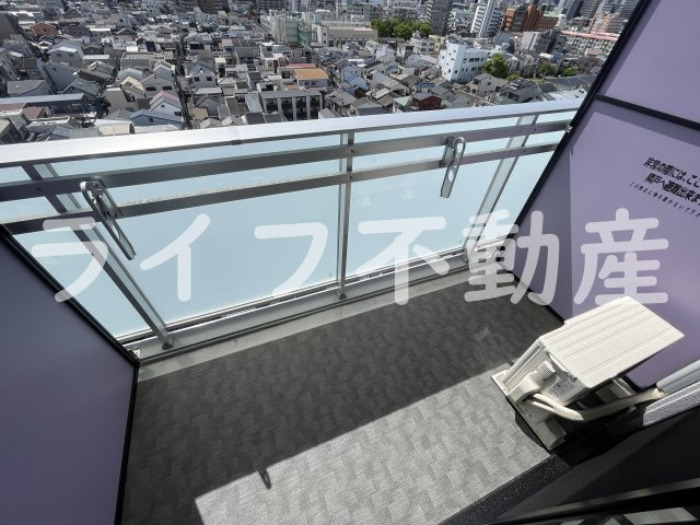 ファーストフィオーレ大阪城イーストのバルコニー|バルコニーからの眺めを楽しみながら食事をしませんか