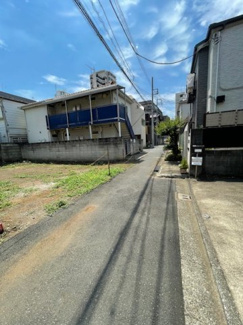 【前面道路含む現地写真】