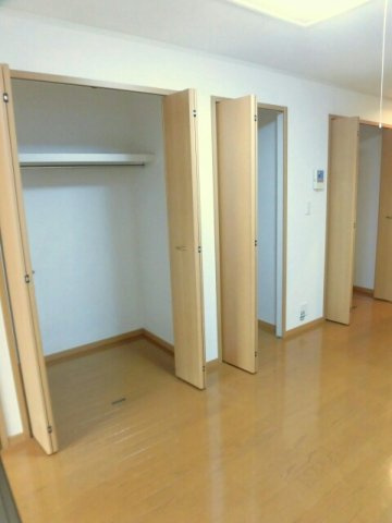 プラタ　エムⅢの収納|ちょっとした収納スペースも充実しています