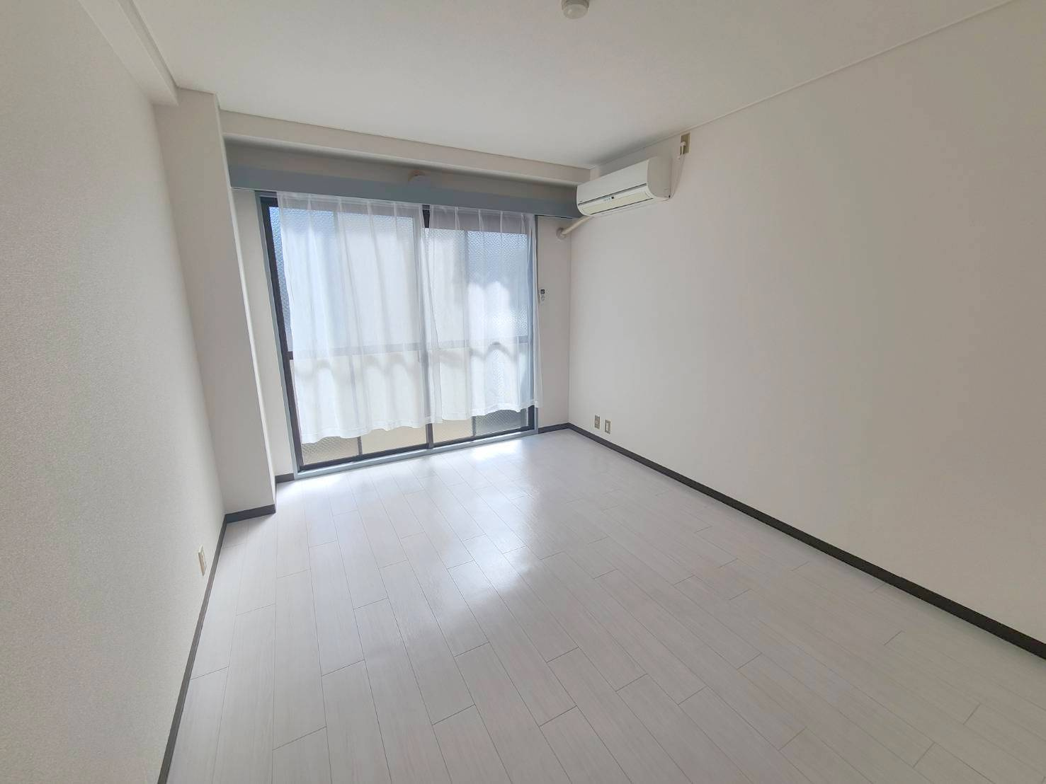 シャンテムーランの居間・リビング