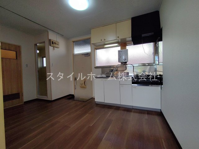 コーポ江島の居間・リビング