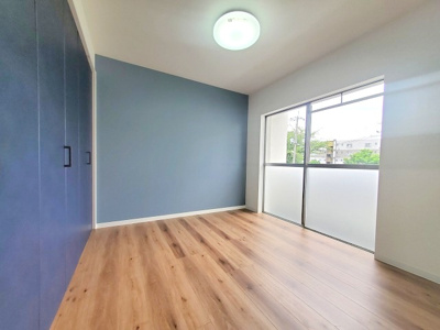 【洋室】 | ■□香里三井団地A13棟□■ | 主寝室は大容量の収納スペース付き！