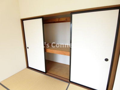 【収納】 | ひより台インプスＡ棟 | 和室には押入付きでお荷物もすっきり収納。